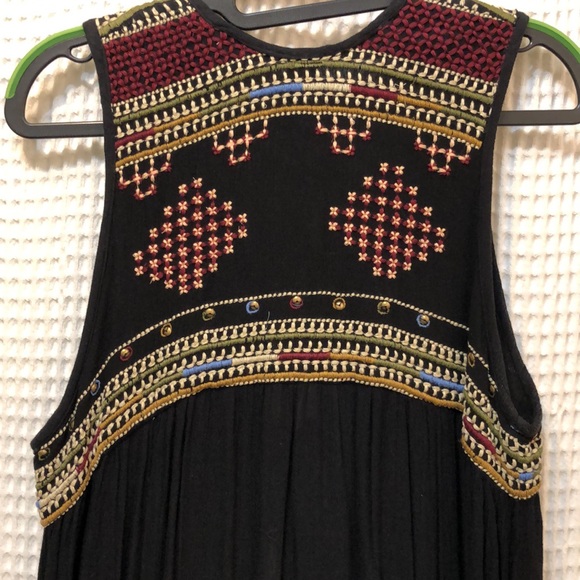 RAGA Embroidered Vest - Picture 5 of 5